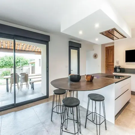 Beautiful With Private Pool Holiday home *