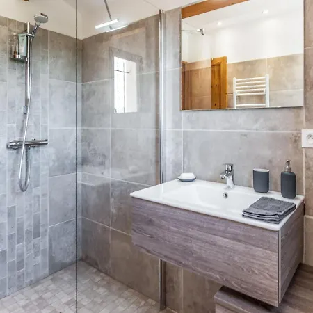 Beautiful With Private Pool *
